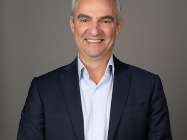 ROBNOR ENTERS EUROPE 